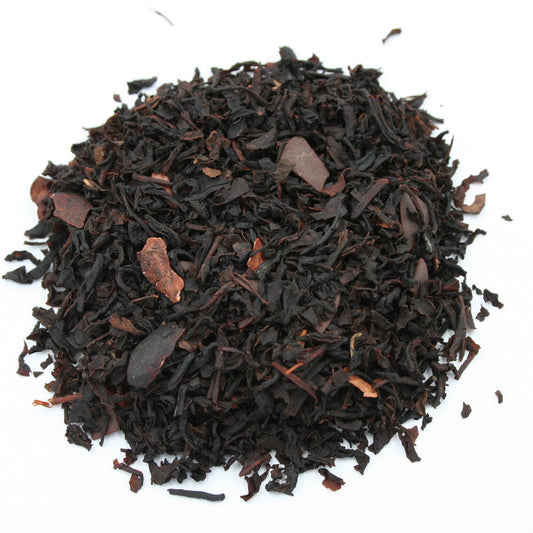 Lose Blattmischung aus dunklem Schwarztee mit verschiedenen Blattgrößen und -formen, verfeinert mit Irish Cream Aromen.