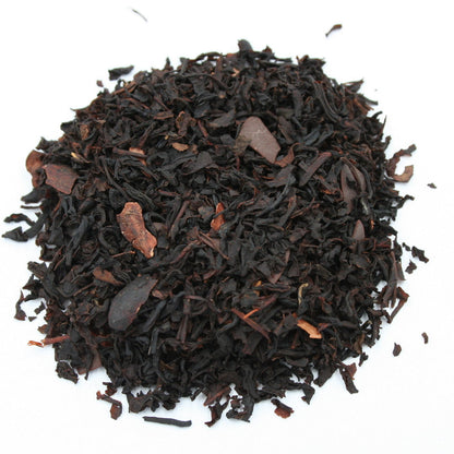 Lose Blattmischung aus dunklem Schwarztee mit verschiedenen Blattgrößen und -formen, verfeinert mit Irish Cream Aromen.